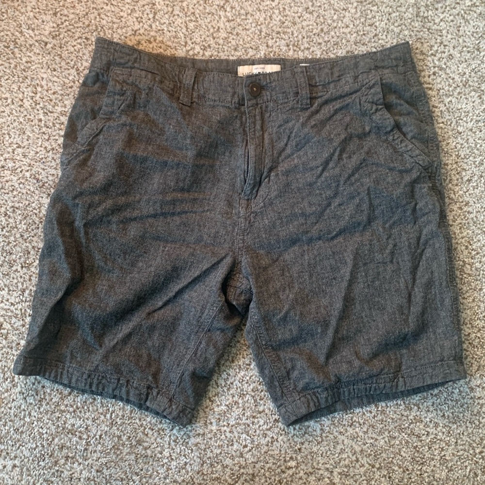 Lucky Brand grey shorts in Saturday stretch, size 34
